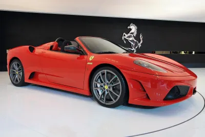 Scuderia Spider 16M